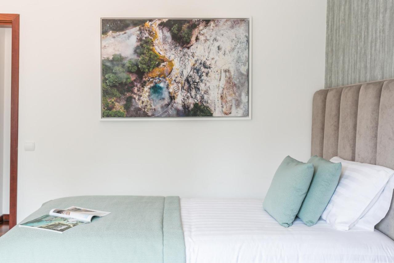 Quinta Da Serra - Luxurious Villa Sintra - Heated Pool & Jacuzzi מראה חיצוני תמונה