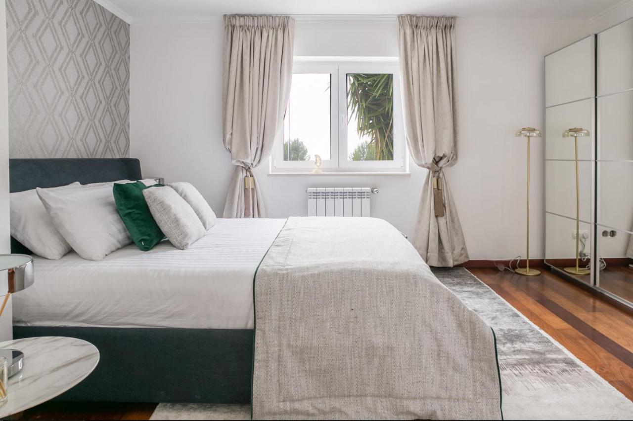 Quinta Da Serra - Luxurious Villa Sintra - Heated Pool & Jacuzzi מראה חיצוני תמונה